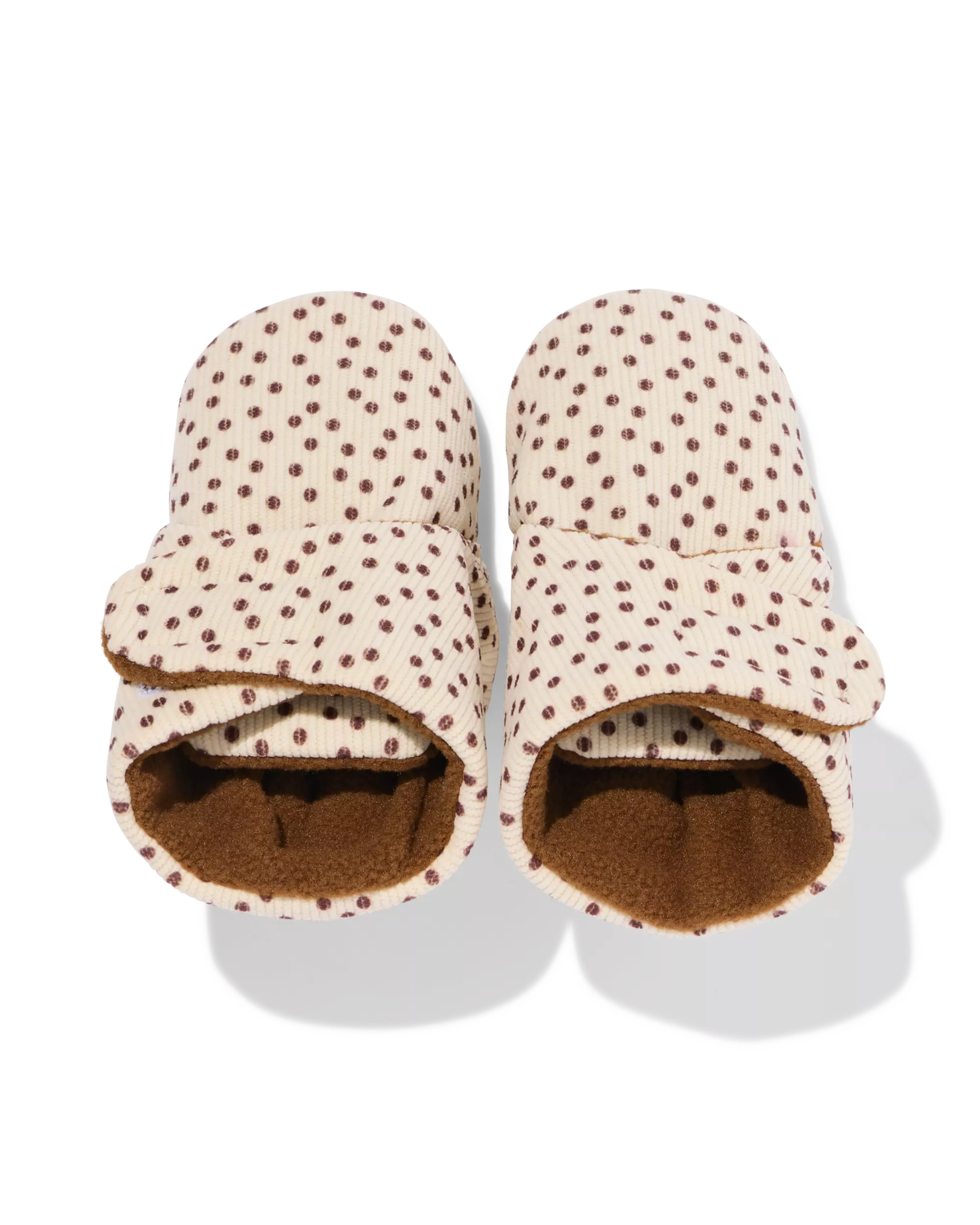 Babyschuhe mit Rippenmuster und Tupfen