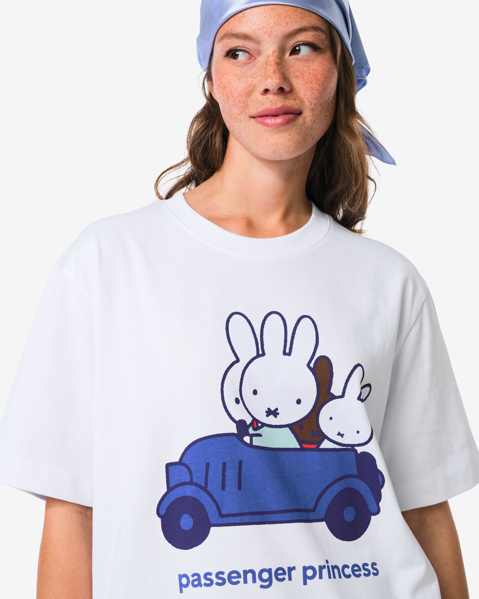 Miffy T-Shirt f&uuml;r Erwachsene, &bdquo;Passenger princess&ldquo;, Gr&ouml;&szlig;e M wei&szlig; M - 14990192 - HEMA