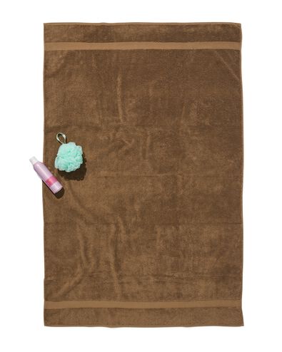 handdoek 100x150cm zware kwaliteit middenbruin middenbruin handdoek 100 x 150 - 5200293 - HEMA