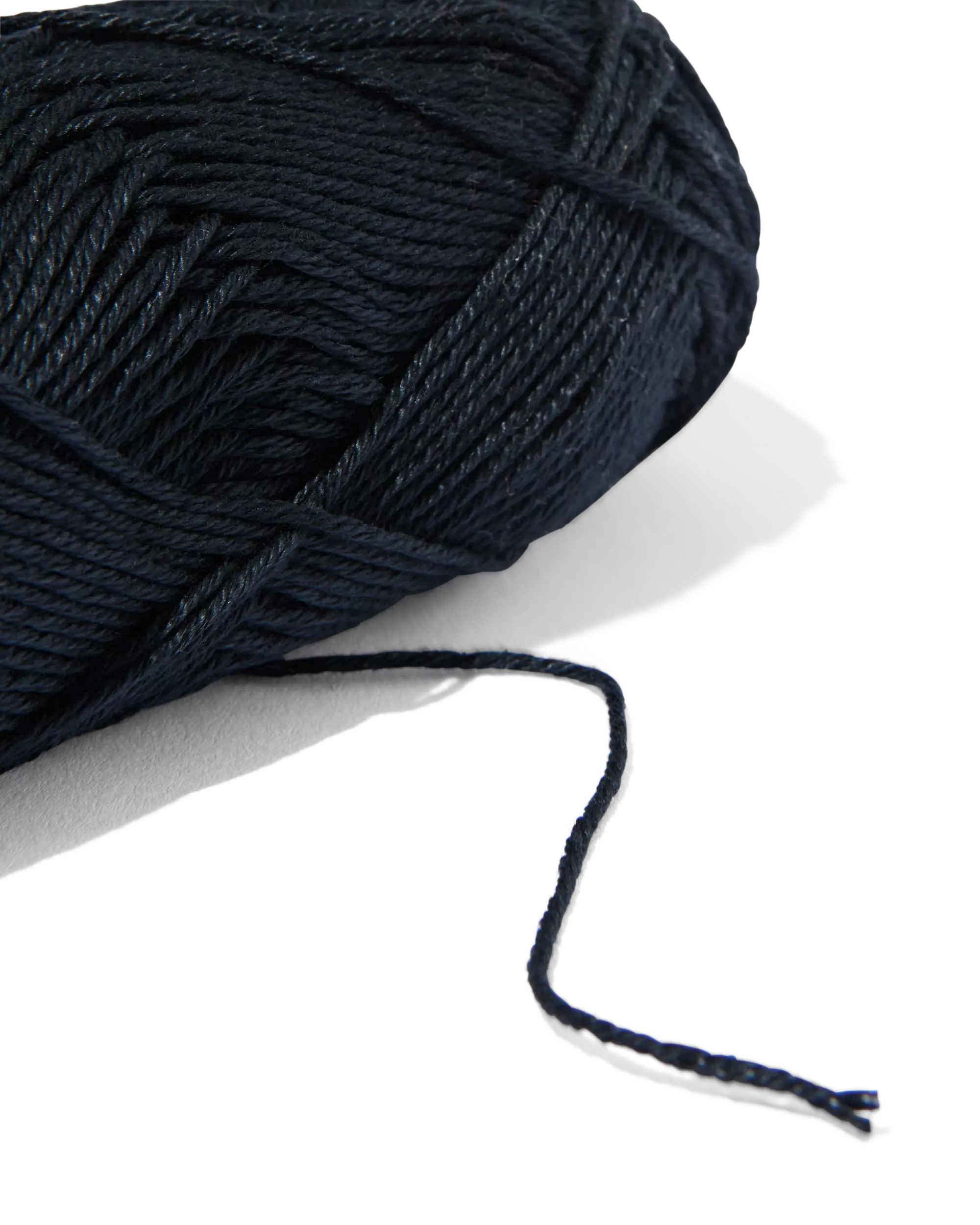 fil de coton 50 g 105 m noir