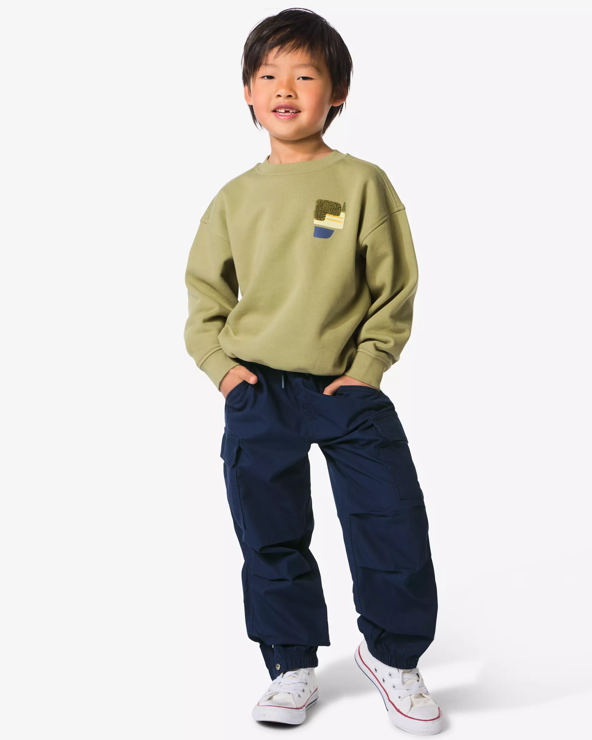 pantalon enfant coupe classique cargo