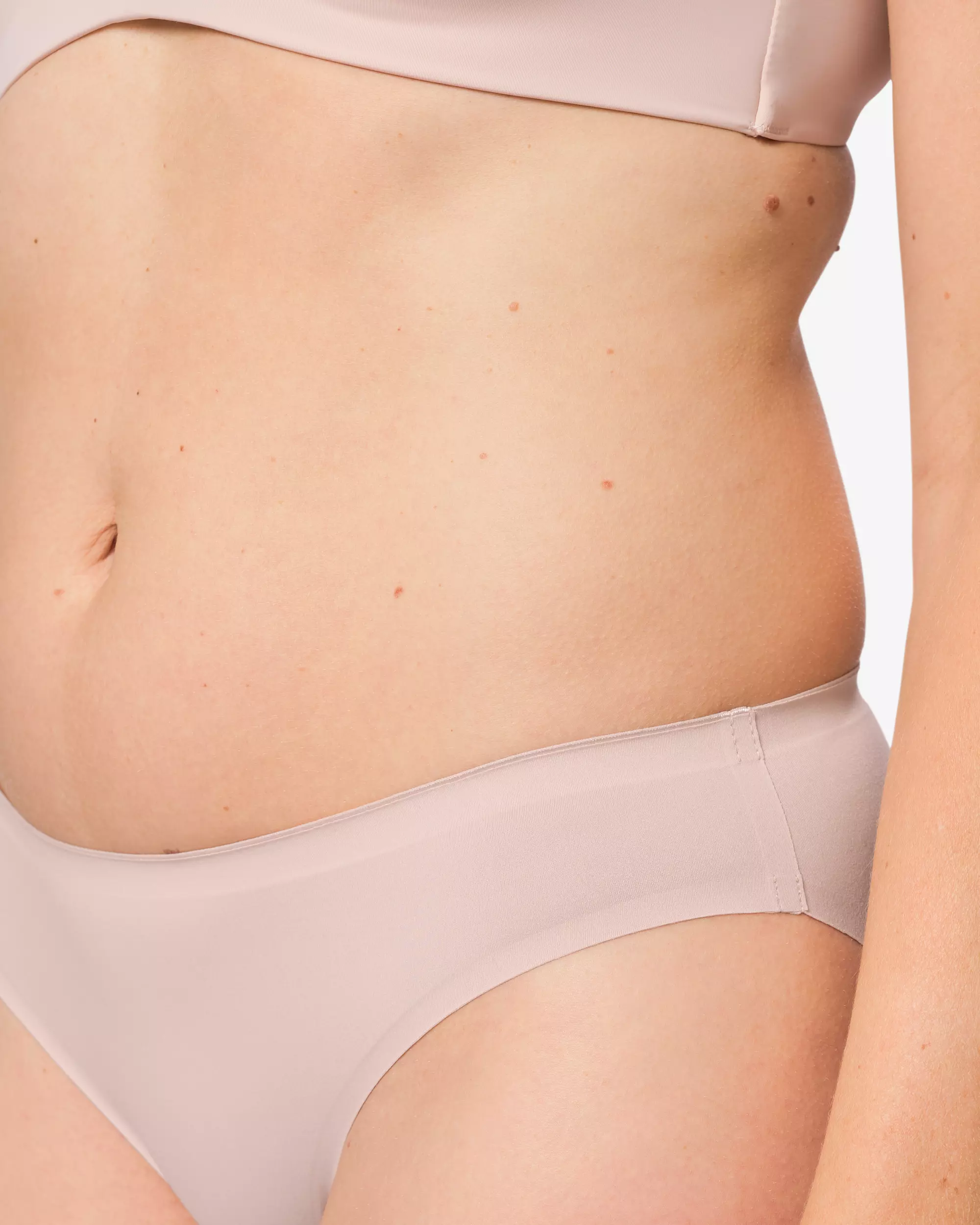 slip femme seconde peau microfibres